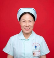 杨蟾秋