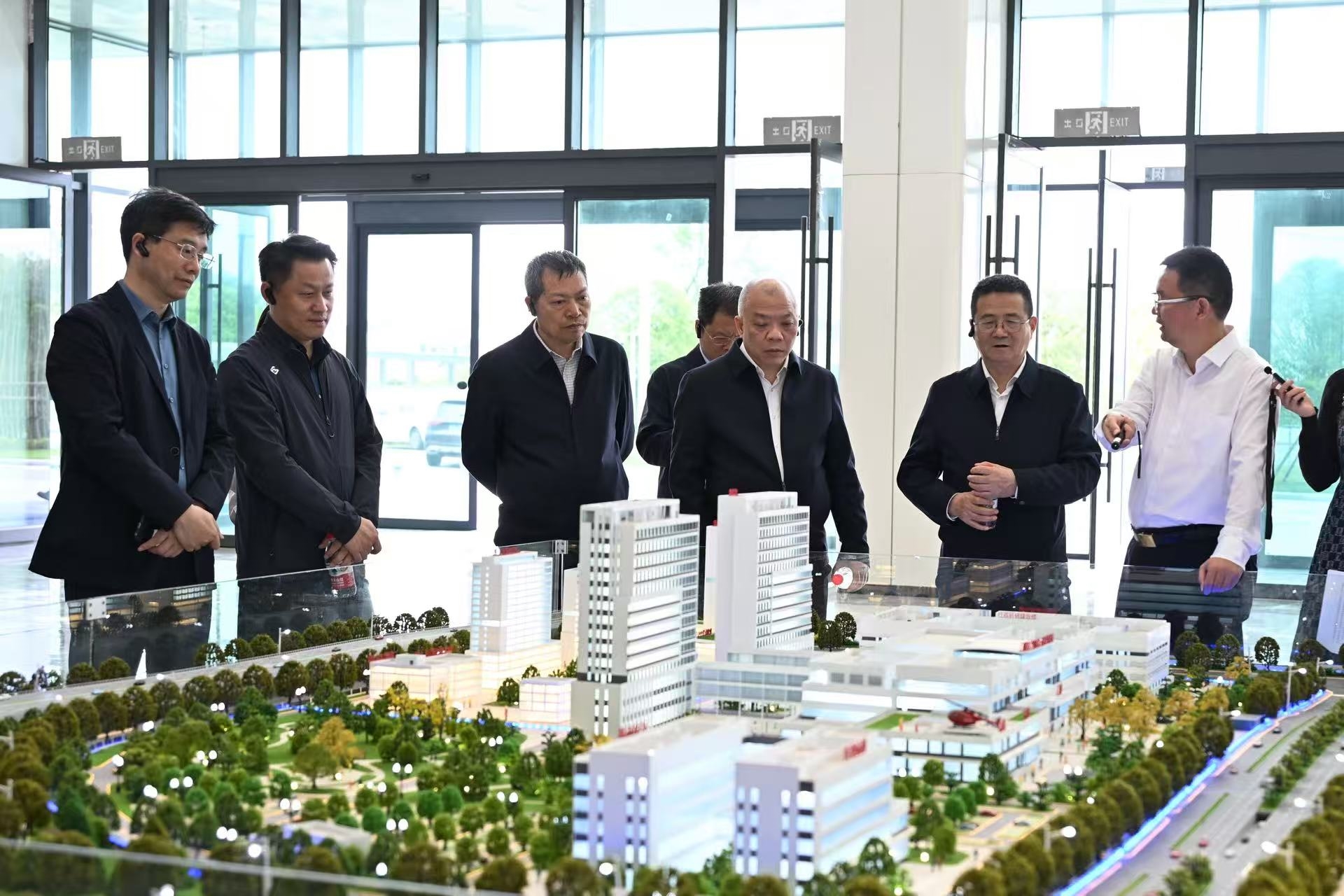 湘雅二医院“三百工程”走进娄底